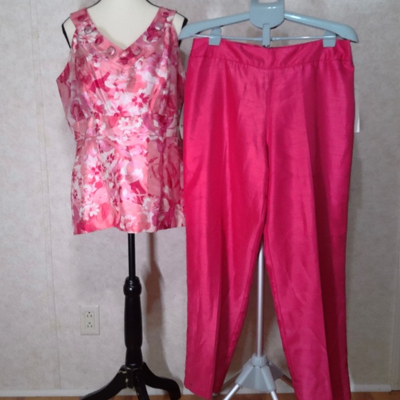 NWT Studio One 2PC Coral Top & Pant Set Back Zip Empire Waist ResortWear Size12 - Picture 13 of 13